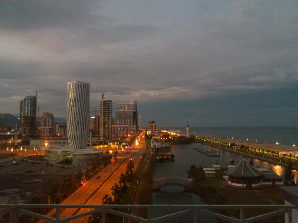 Apartment Miracle Batum Dış mekan fotoğraf