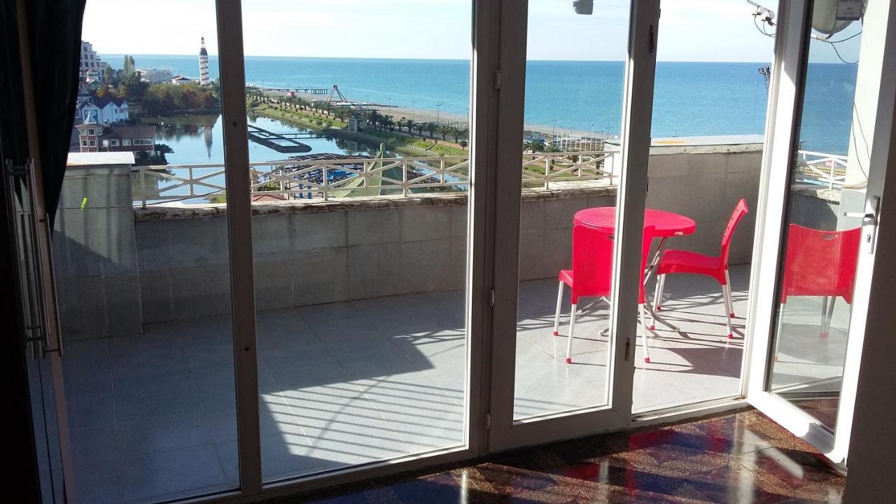 Apartment Miracle Batum Dış mekan fotoğraf