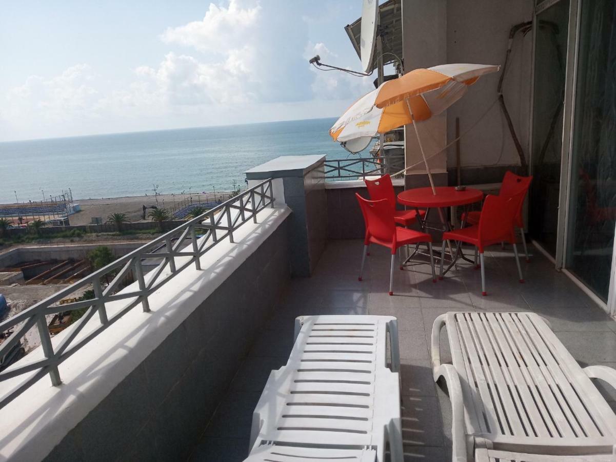 Apartment Miracle Batum Dış mekan fotoğraf
